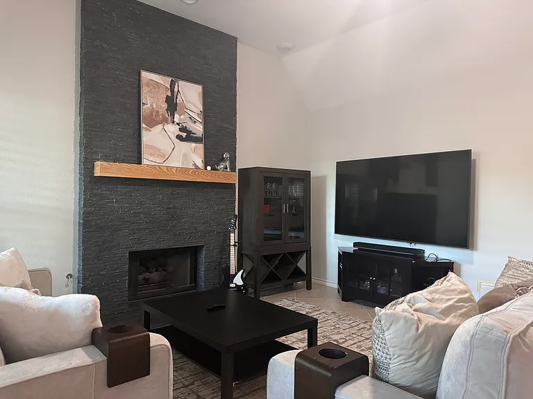 1825 Lafayette Dr — Photo 5