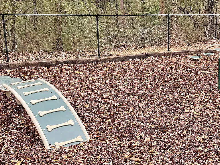 Hickory Knoll — Photo 26
