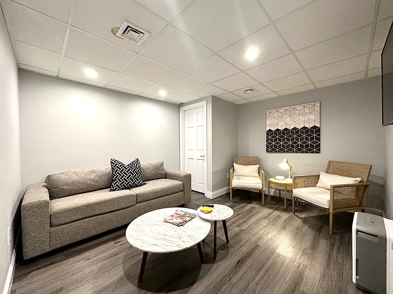 90 Wolcott Ave #1 — Photo 12