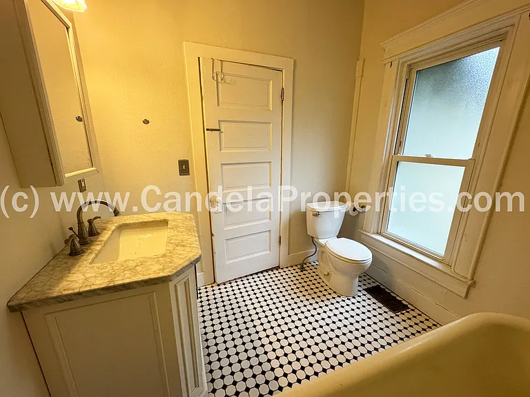 1911 W Colorado Ave — Photo 22