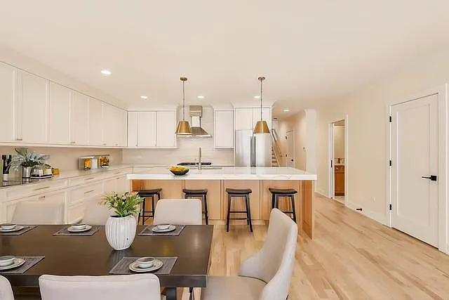 5019 N Lincoln Ave #1 — Photo 3
