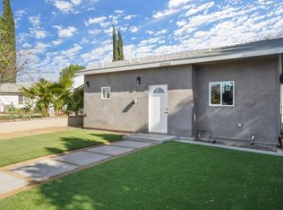 20365 Hartland St, Winnetka, CA 91306