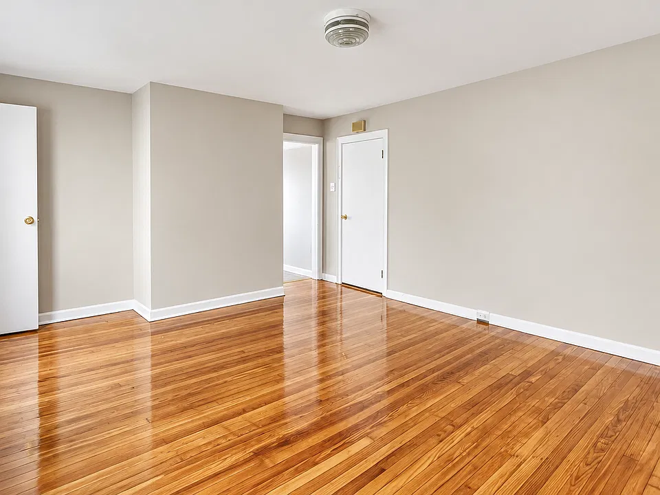 216 Elm St