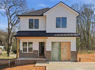 356 Thompson St, Pendleton, SC 29670