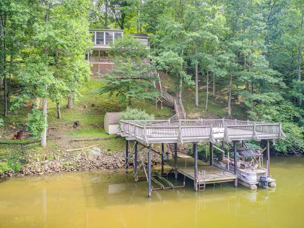 264 Pine Ridge Dr, Hardy, VA 24101