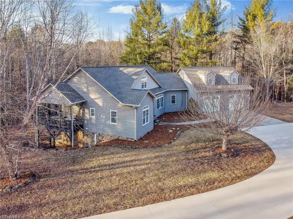 11945 Brushy Mountain Rd, Moravian Falls, NC 28654