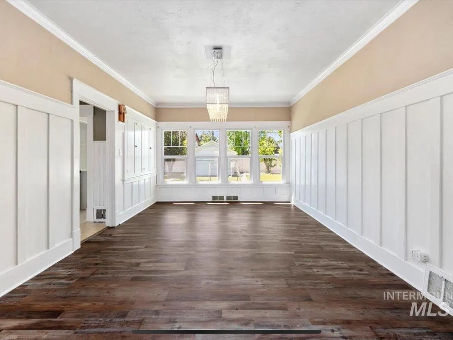 5 bed, 3168 sqft, $2,600 — Photo 4