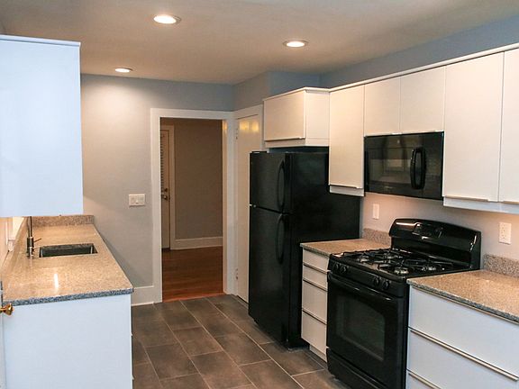 4th image of 2507 Madison Cir