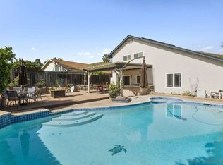 9726 Hinsdale St, Santee, CA 92071