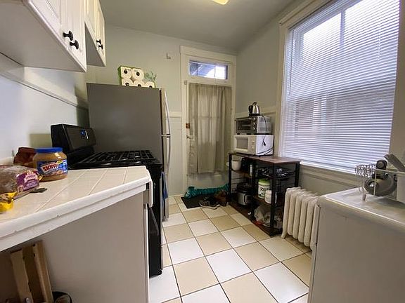 4th image of 4107 N Ashland Ave APT 3W