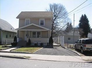 957 Pemart Ave, Peekskill, NY 10566