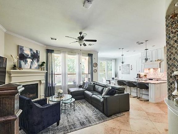 4th image of 59 Banbury Ct