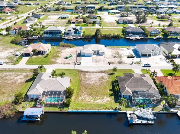 722 NW 39th Ave, Cape Coral, FL 33993