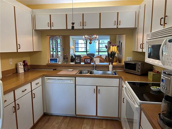4th image of 10510 E Clairmont Circle #108