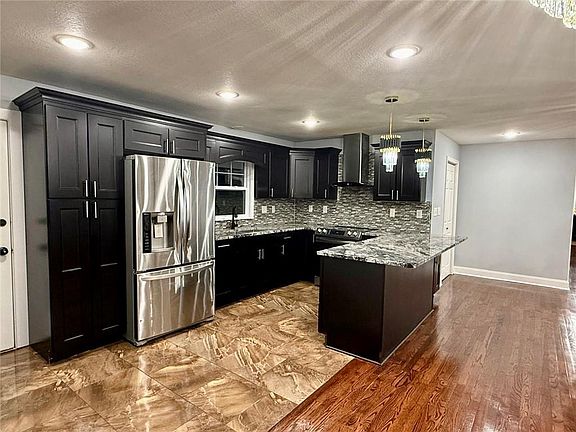 5th image of 539 Westvale Rd