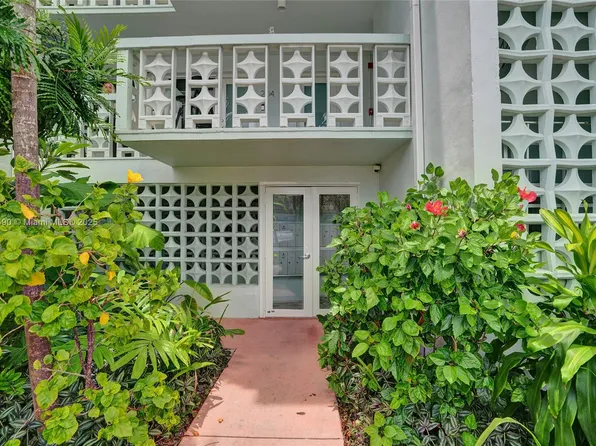 1100 11th St APT 204, Miami Beach, FL 33139