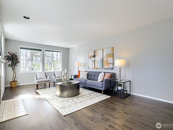 5th image of 806 NW 52nd Street