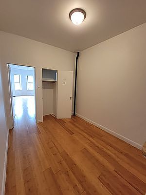 4th image of 284 14th St APT 2L
