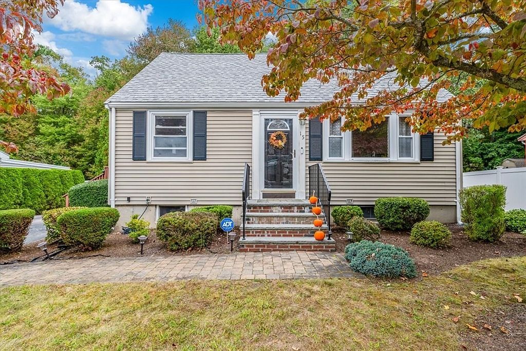 15 Hillsdale Rd, Holbrook, MA 02343 | Zillow