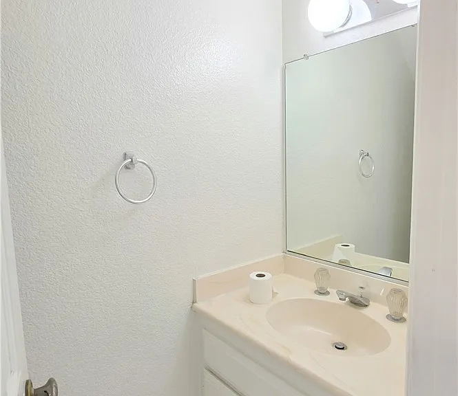 5213 Coventry Way — Photo 15