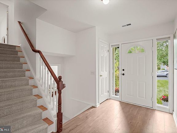 3rd image of 12912 Stallion Ct