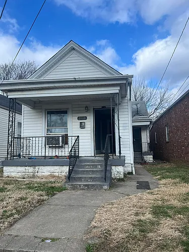 2509 Howard St Photo 1