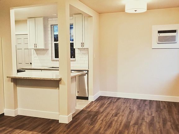 5th image of 2623 28th St