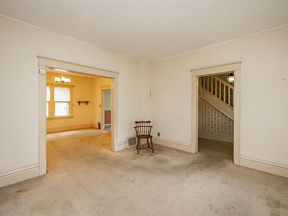 3rd image of 1213 Marcy St