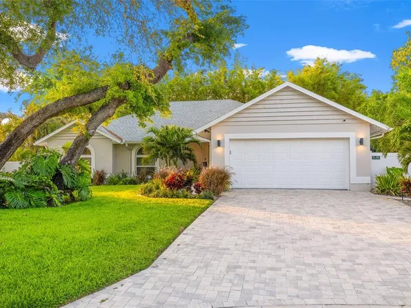 3924 39th Cir S, Saint Petersburg, FL 33711