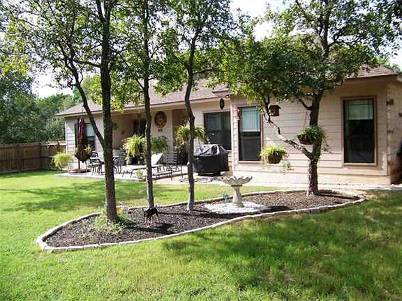 5th image of 801 Woodland Park Dr