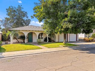 1523 Gary Ln, Modesto, CA 95355