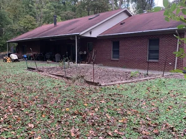 6233 Seiler Rd, Newburgh, IN 47630