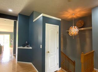 510 Shadow Ridge Dr, Highland Heights, KY 41076