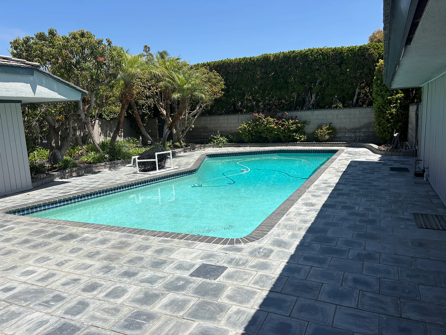 3 bed, 2829 sqft, $21,500 — Photo 3