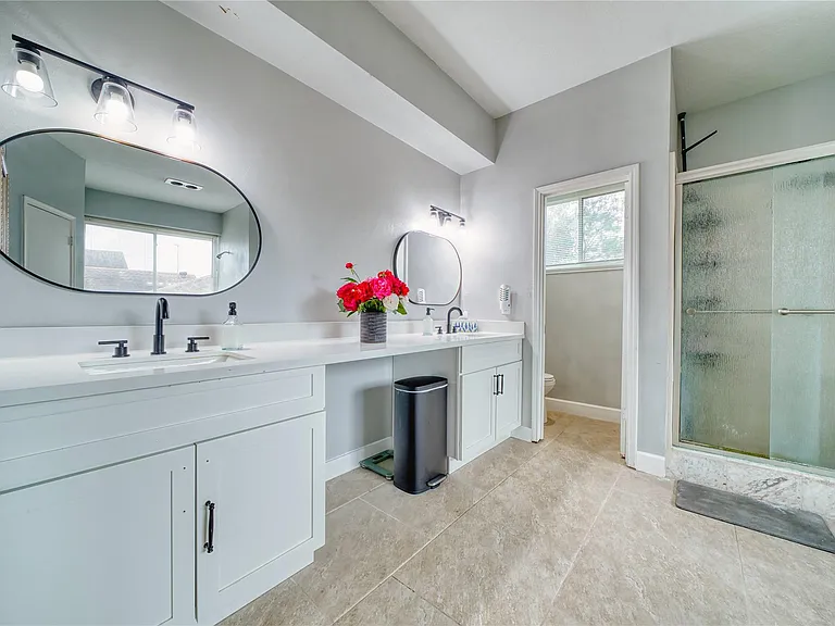 7606 Portal Dr — Photo 23