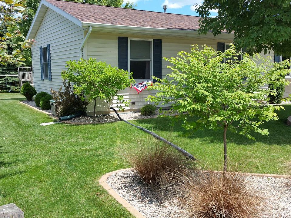 2nd image of N160W19570 Clover Ln