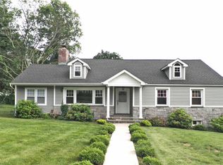 16 Pineridge Rd, White Plains, NY 10603