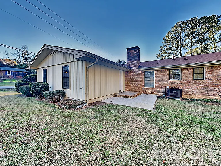 1992 Tara Cir — Photo 16