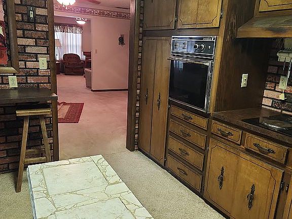 Kitchen to dining room