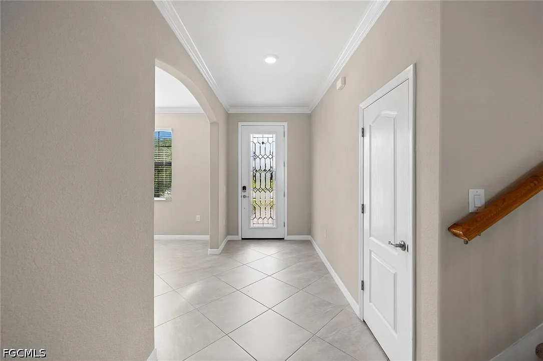 4 bed, 3.0 bath, 2606 sqft, $3,500 — Photo 3