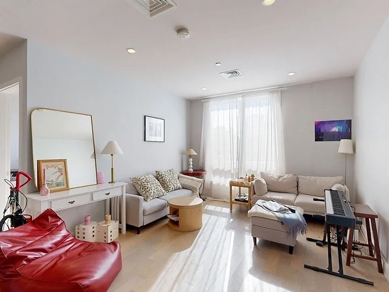 50 Symphony Rd #402 — Photo 3