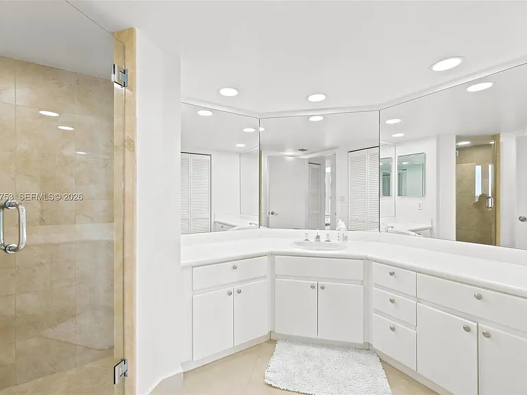 16485 Collins Ave #WS6C — Photo 14