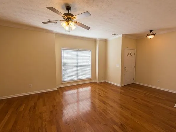 1305 N Dean Rd, Auburn, AL