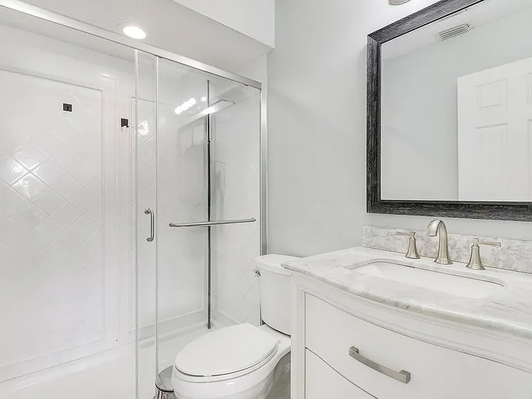 765 NW Bristol St — Photo 17