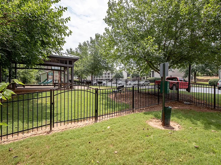 The Grove Apartments — Photo 2