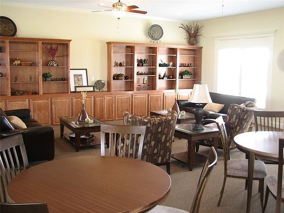 5th image of 1436 Villa Ln