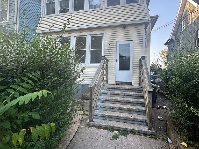 187 Wolcott St #A — Photo 18