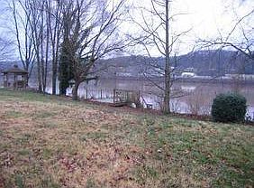 3rd image of 1708 Kanawha Ave