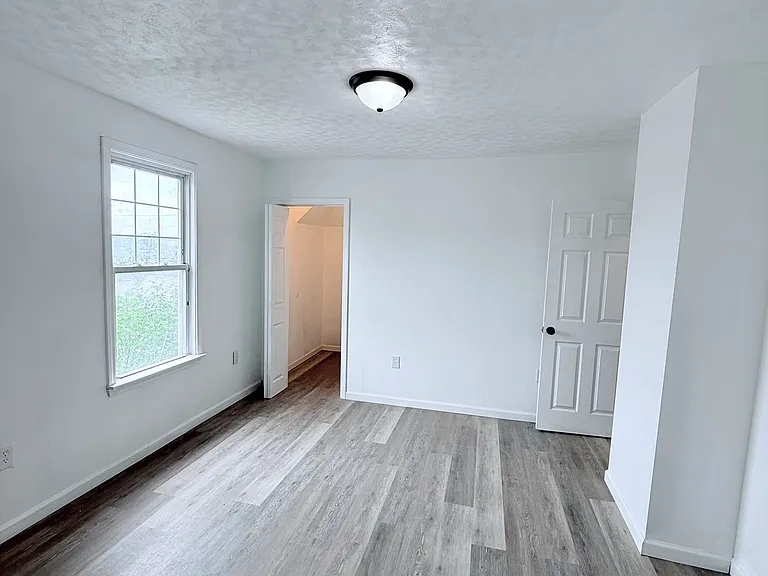 1003 Wayne Ave — Photo 9