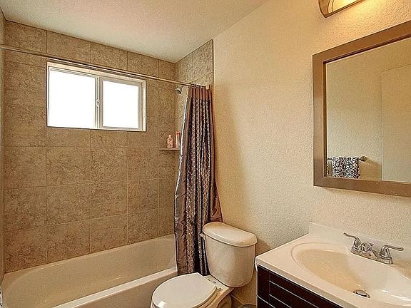 5th image of 120 S Pennsylvania St APT 304